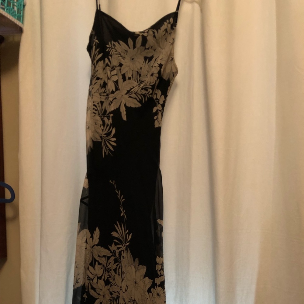 ATTRACTIVE BLACK & BEIGE COCKTAIL DRESS